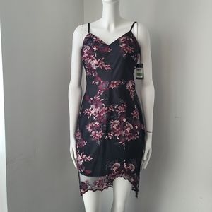 NWT GUESS Floral Embroidered Knee-Length Dress Sz 4